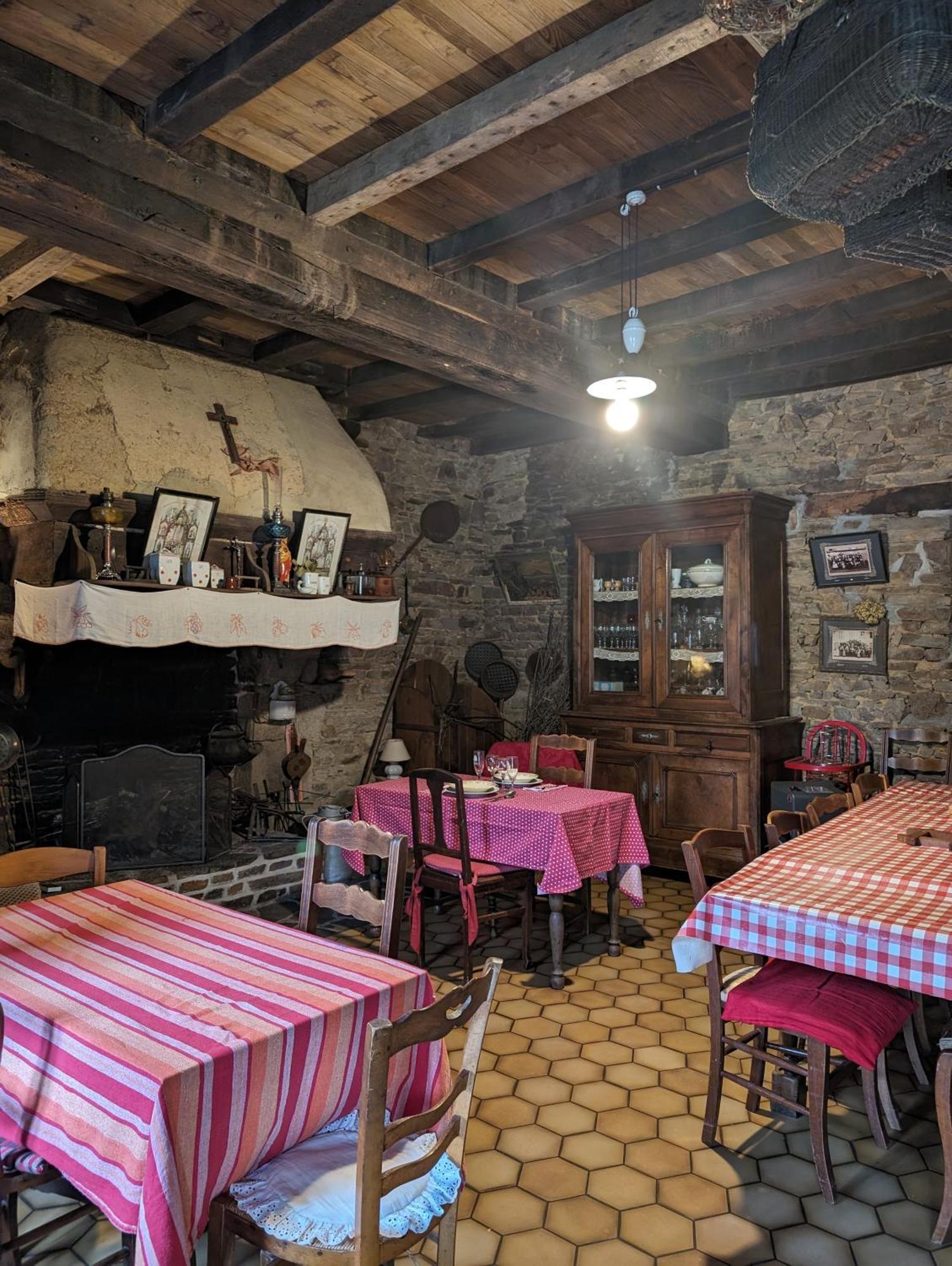 Ferme De La Gortiere Bed and Breakfast Le Teilleul Exteriör bild