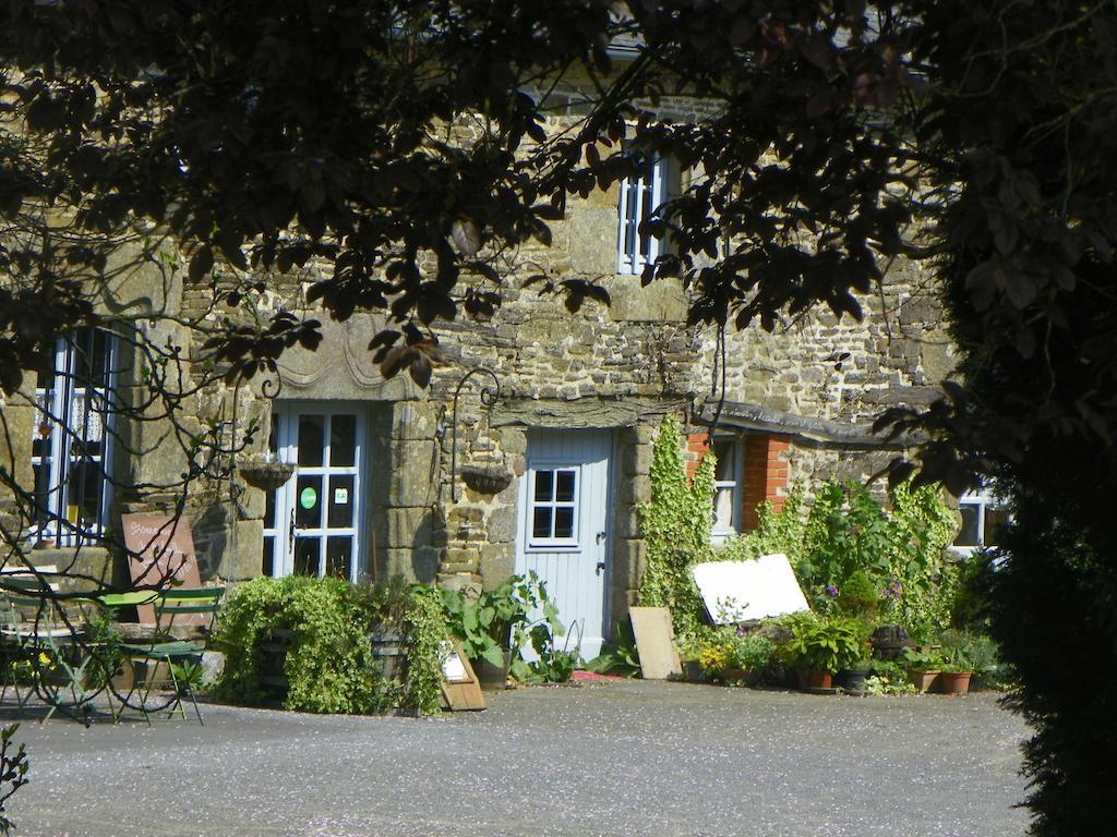 Ferme De La Gortiere Bed and Breakfast Le Teilleul Exteriör bild